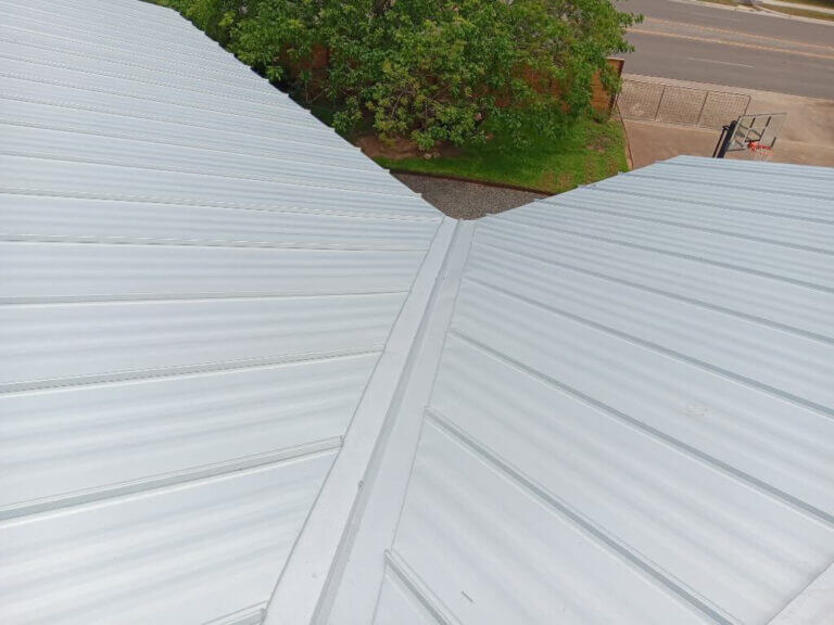 are metal roofs better then shingles